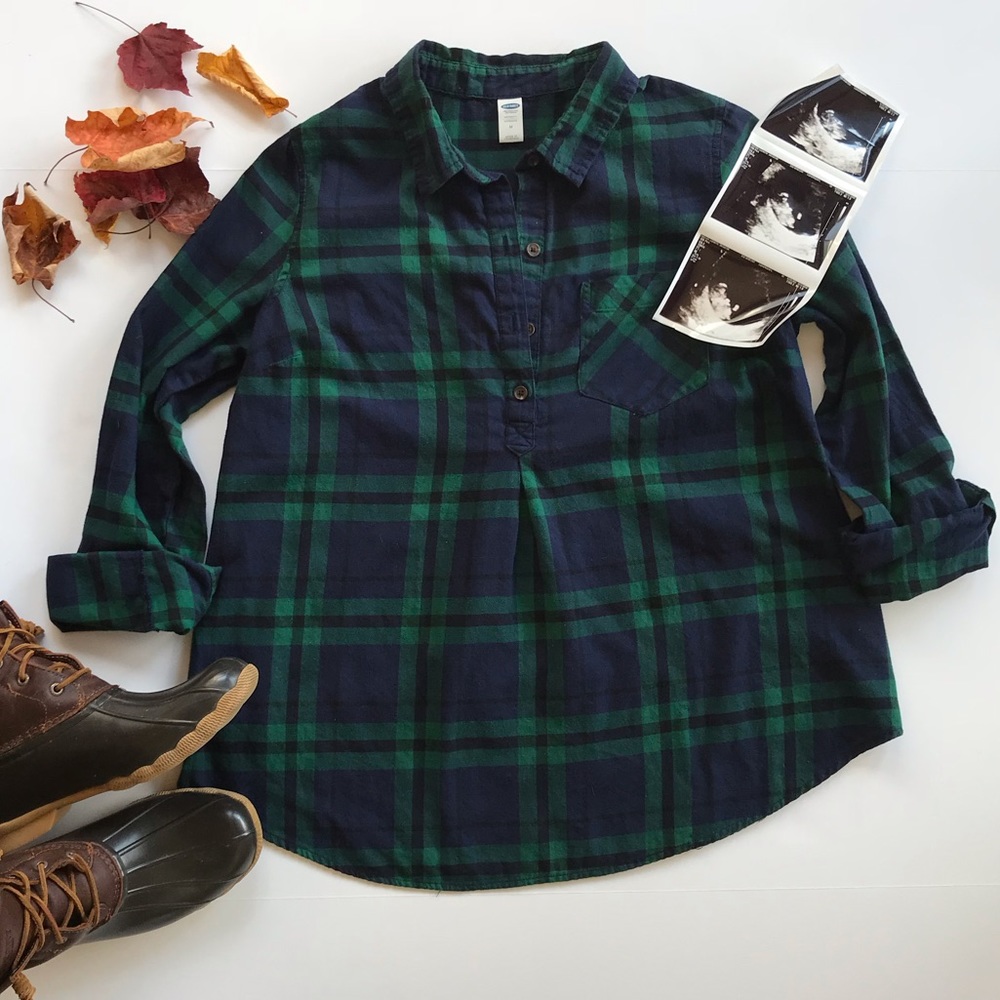 Old Navy Maternity Navy and Green Flannel Shirt